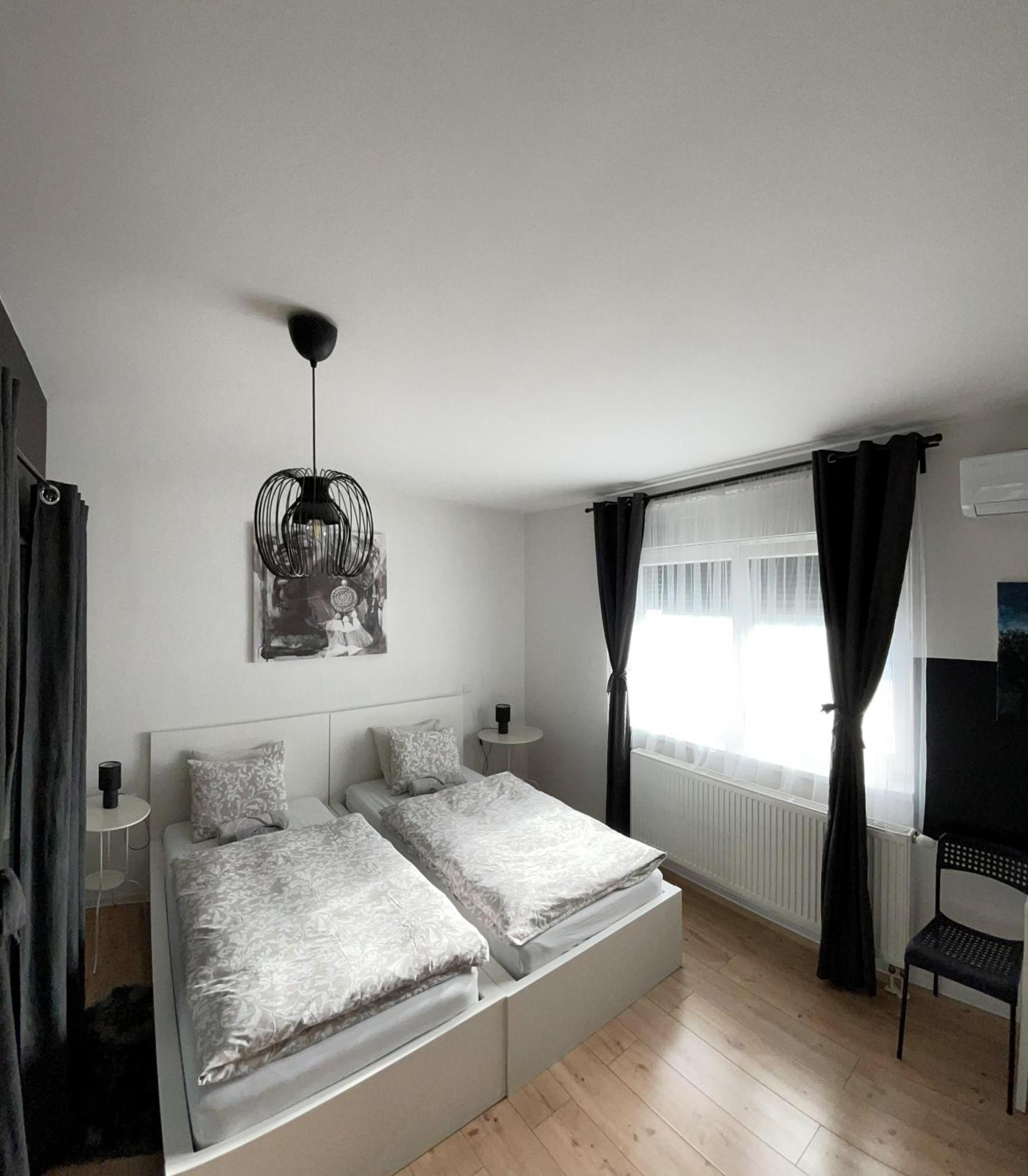 4 Stars Rooms Near Airport Scitarjevo Exteriér fotografie